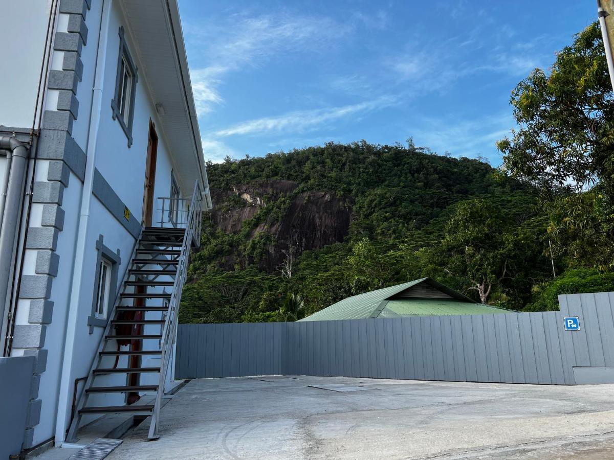 Western Ocean Breeze Self Catering Victoria Exterior foto